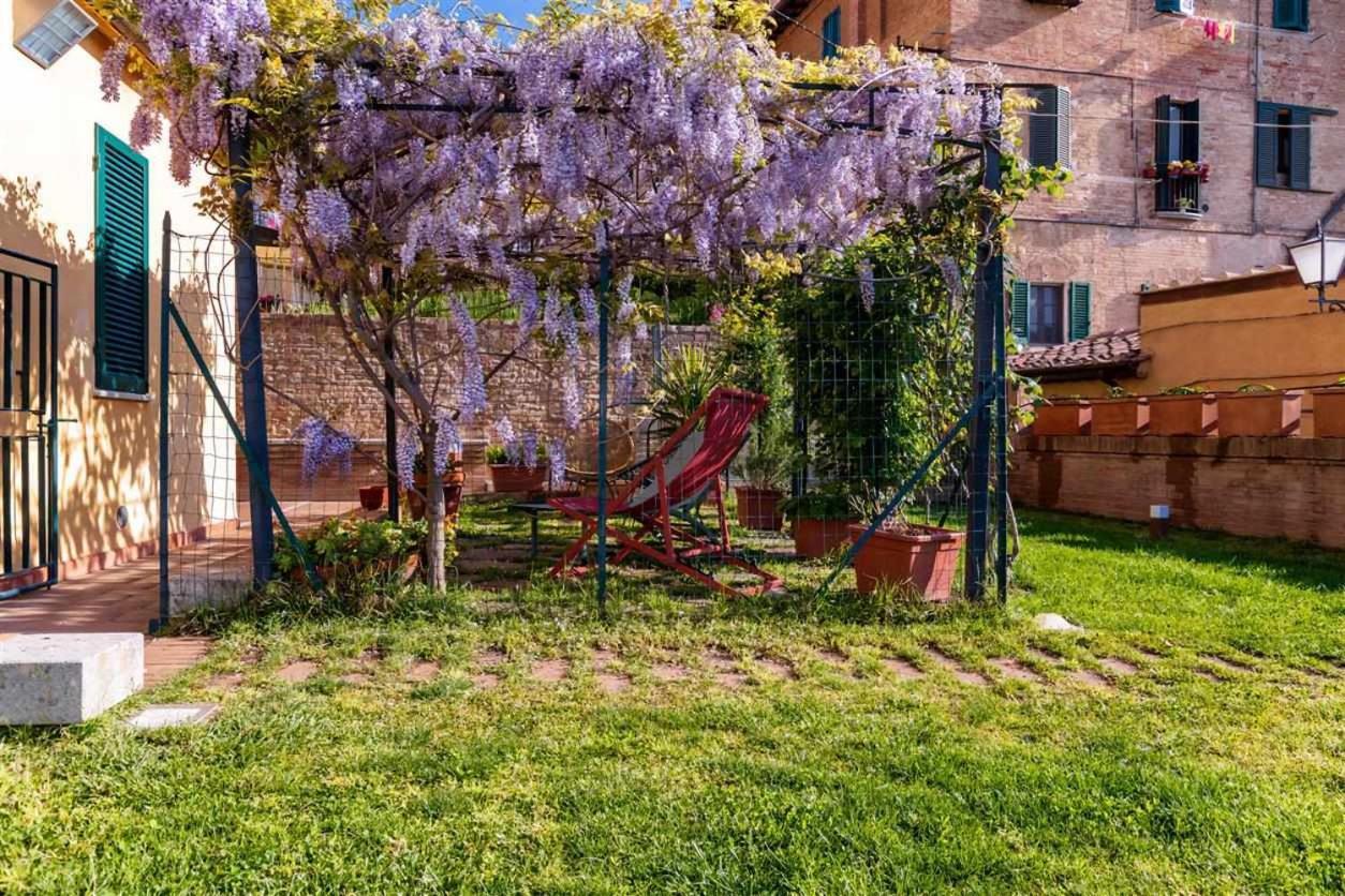 Apartamento Advocata Nostra Incontro Di Storia E Centralita